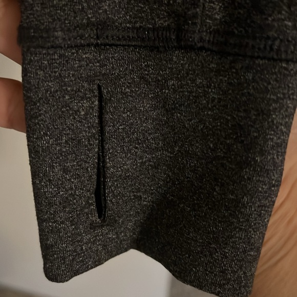 Old Navy Active Fit Zip Jacket Gray/Black Sz Small - Picture 3 of 3